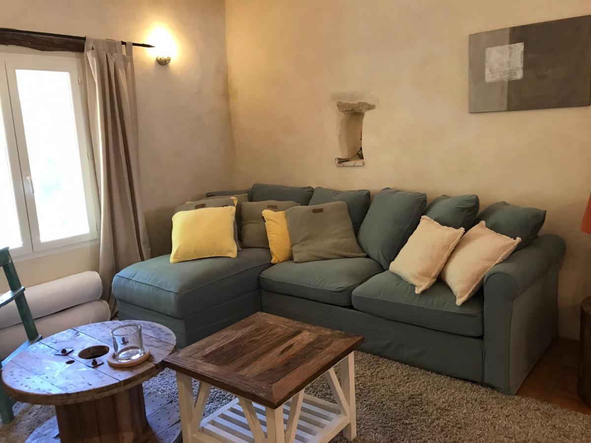 Aparthotel Les Gouts Et Les Couleurs Cucuron Zewnętrze zdjęcie
