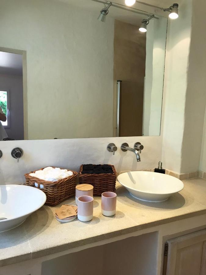 Aparthotel Les Gouts Et Les Couleurs Cucuron Zewnętrze zdjęcie